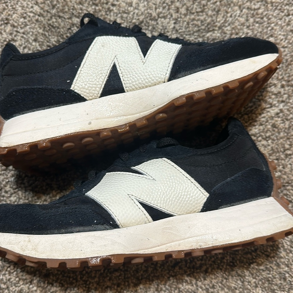 New Balance Women's 327 Shoes - Color: Black/White/Gum